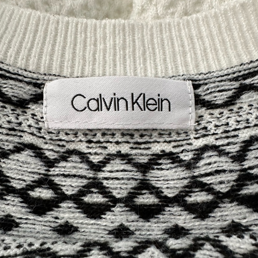 Calvin Klein Sweater black/white design, long sleeves, Medium - Picture 4 of 8